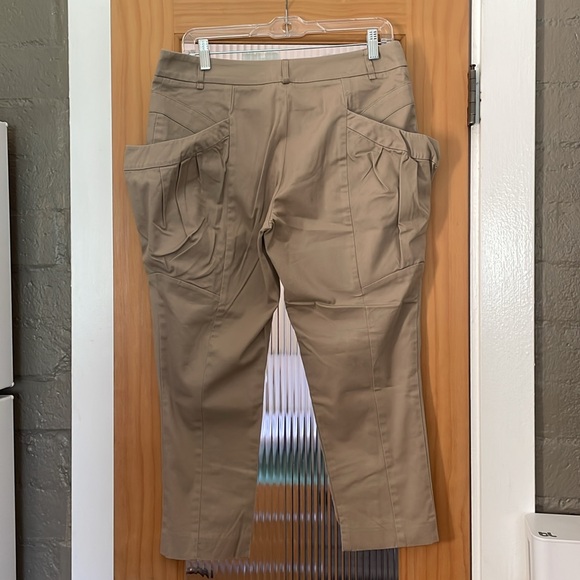 BCBG Max Azria Khaki Ankle Pants Size 6 - Picture 4 of 5